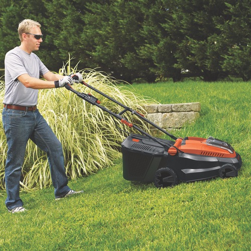 36V LiIon Cordless Lawnmower 38cm CLM3820L1 BLACK+DECKER