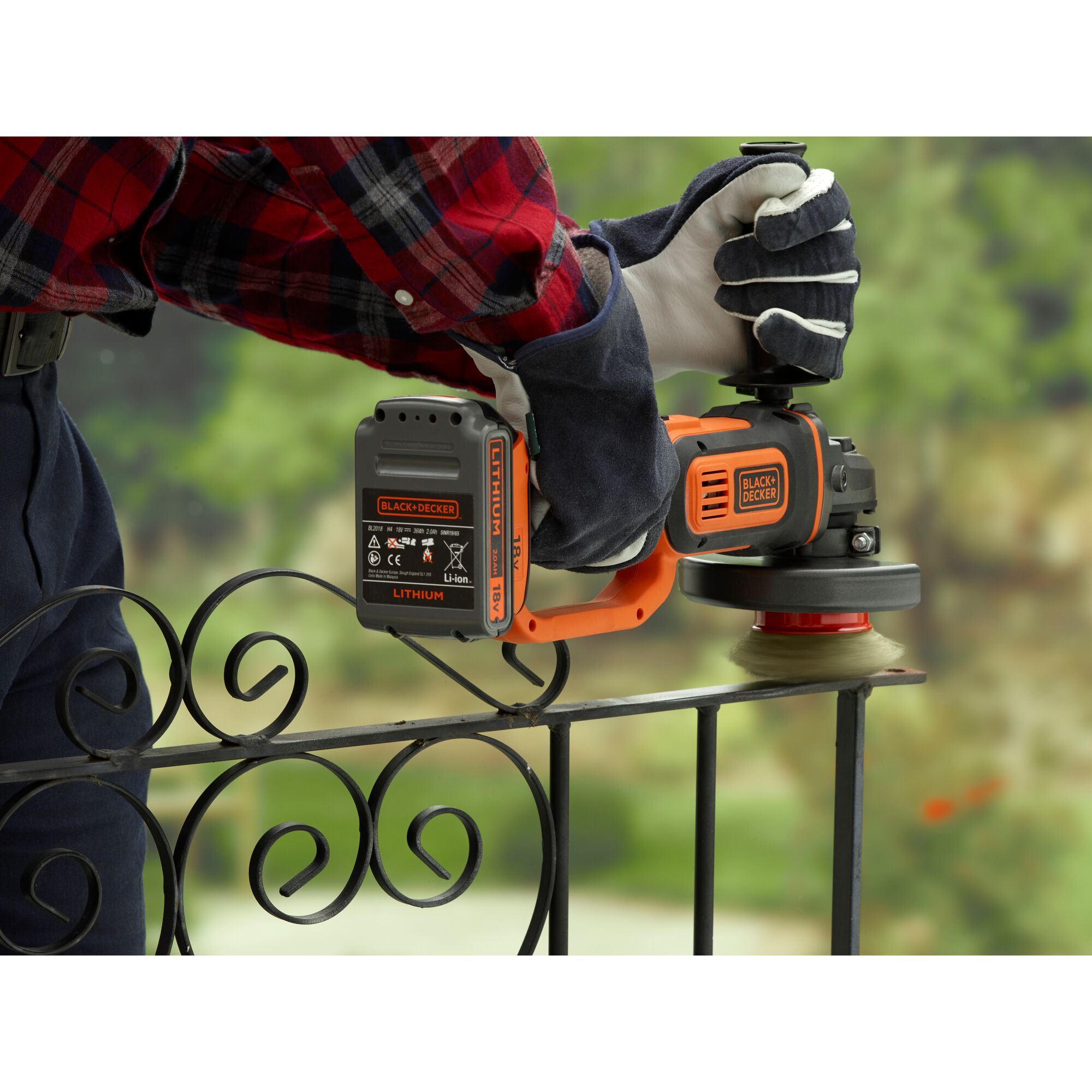 18V POWERCONNECT™ Cordless 125mm Angle Grinder (Tool Only) | BLACK