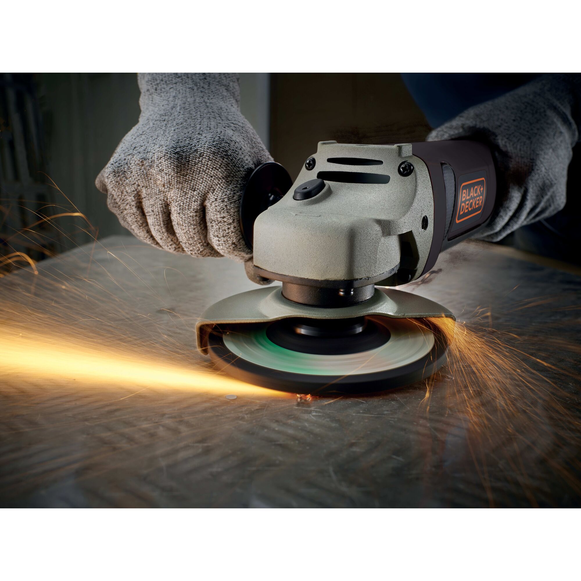 1200W 125mm Angle Grinder | BLACK+DECKER