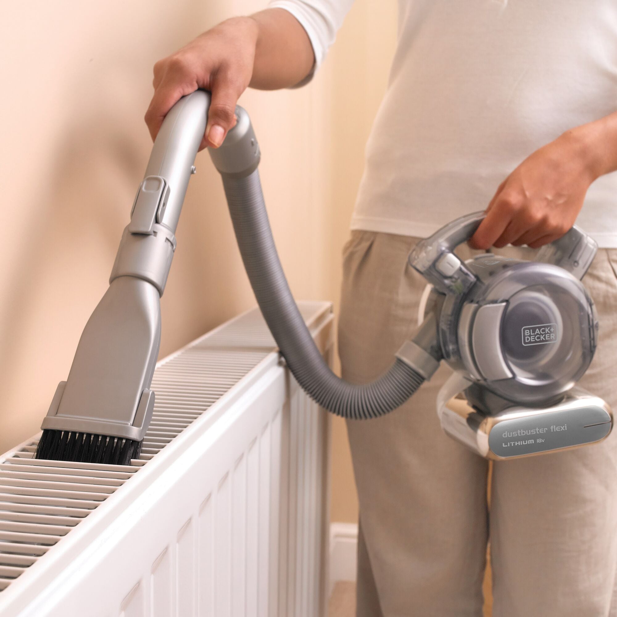 18V Lithium-ion dustbuster® Flexi Hand Vacuum | BLACK+DECKER
