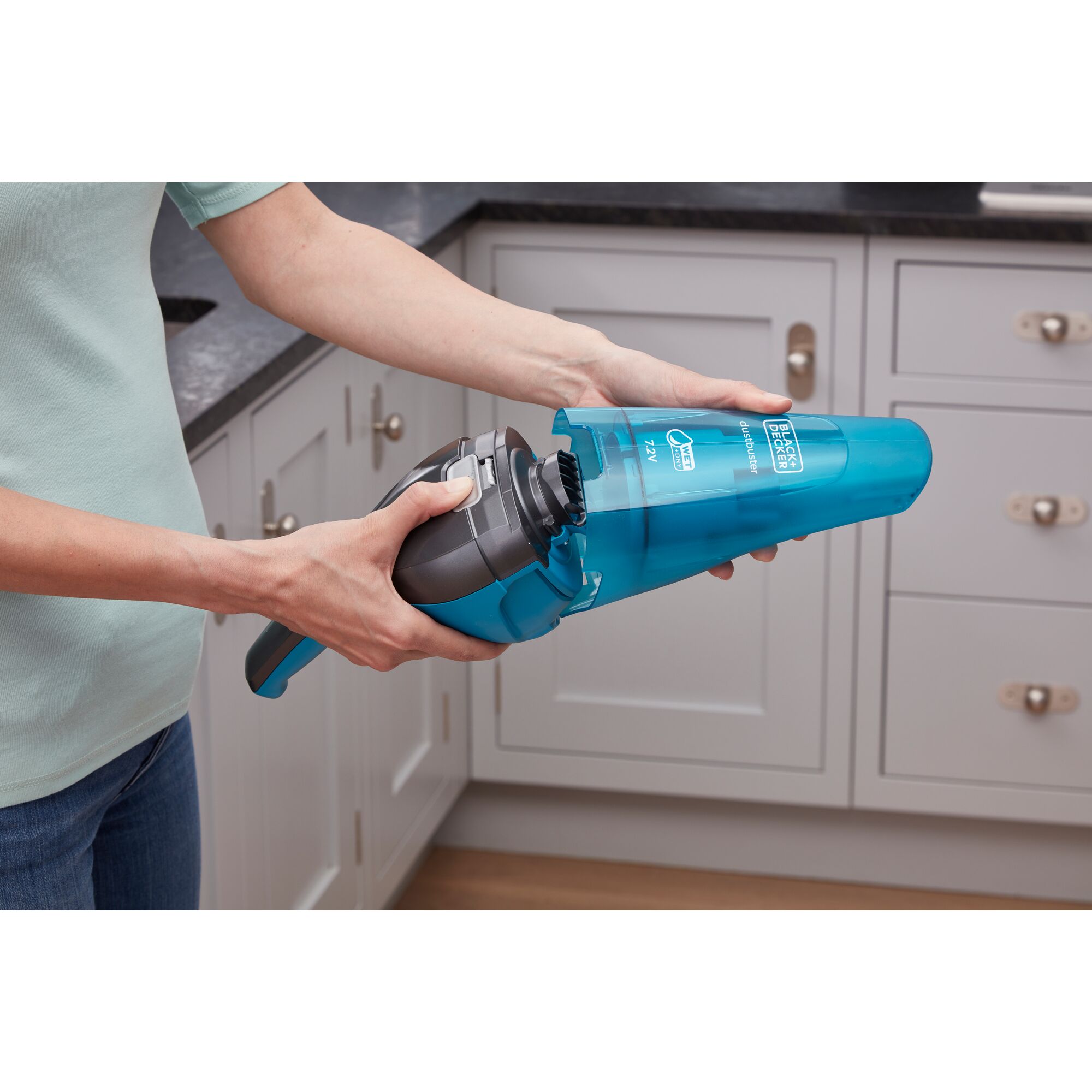 7.2V Wet and Dry Lithium-ion dustbuster 